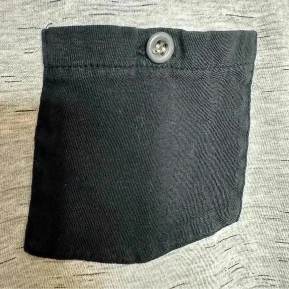 Urbanology T-Shirt V-Neck Grey & Black Size Medium - Picture 3 of 16